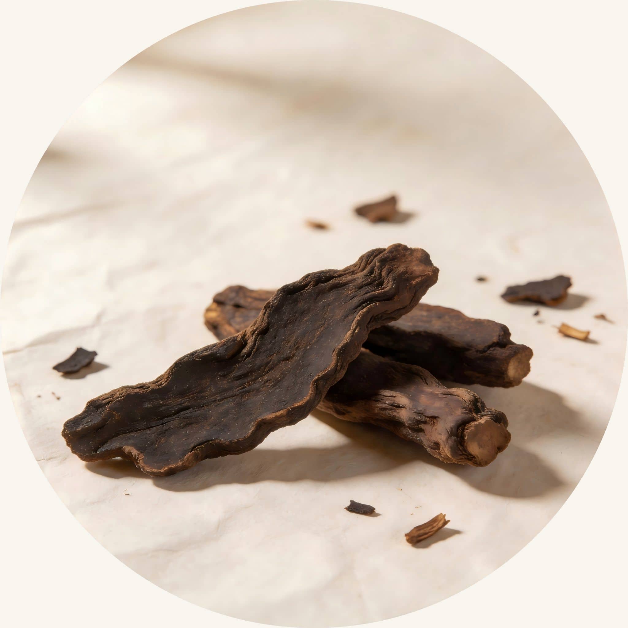 SootheHerbs natural He Shou Wu (Fo-Ti) root slices, a traditional botanical density root solution for thicker and fuller-looking hair.